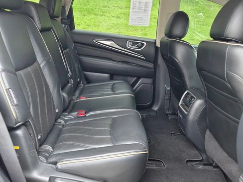 Used 2019 INFINITI QX60 Luxe w/ Essential Package FWD image 18