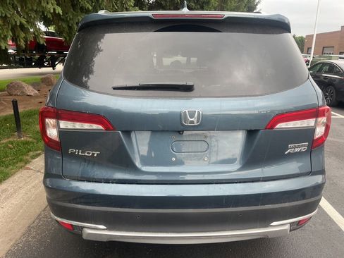Used 2021 Honda Pilot Touring image 3