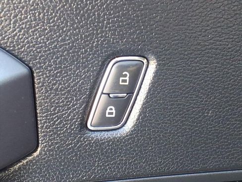 Used 2019 Ford F150 XLT w/ Equipment Group 302A Luxury image 16