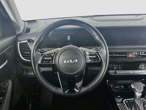 Used 2025 Kia Seltos S FWD image 18