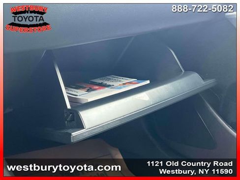 Certified 2023 Toyota Corolla Cross LE w/ Moonroof Package AWD/4WD image 27
