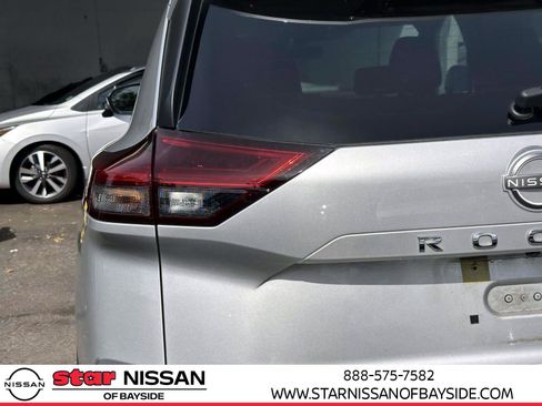 Certified 2023 Nissan Rogue SV image 11