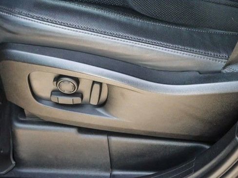 Certified 2024 Land Rover Defender 110 V8 image 21