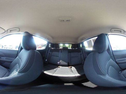 Used 2025 Nissan Kicks SV AWD/4WD image 40