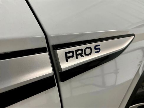 Used 2022 Volkswagen ID.4 Pro S w/ Gradient Package image 34