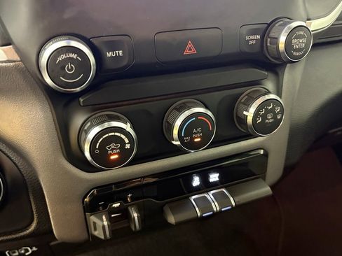 Used 2024 RAM 2500 Big Horn w/ Bed Utility Group image 28