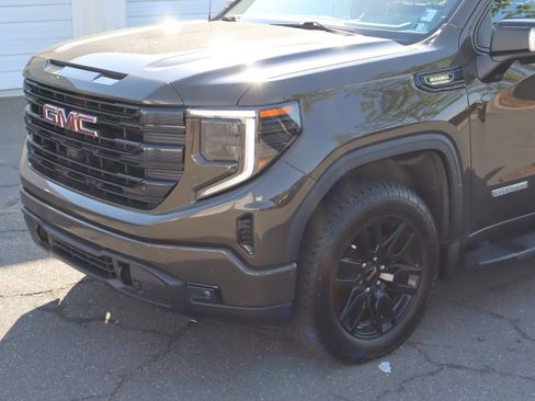 Used 2023 GMC Sierra 1500 Elevation w/ Elevation Premium Package AWD/4WD image 6
