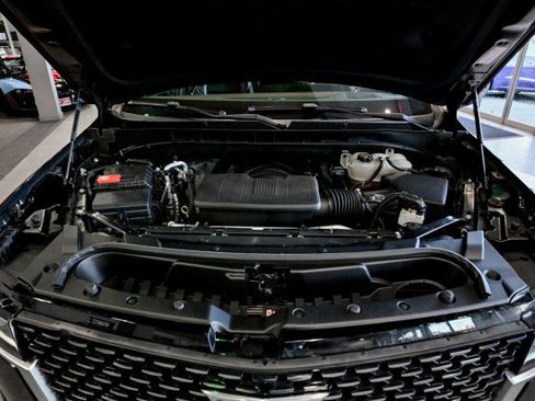 Used 2023 Cadillac Escalade ESV Premium Luxury image 52