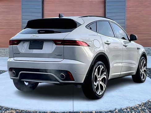 Used 2019 Jaguar E-PACE R-Dynamic SE image 13