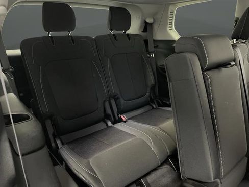 Used 2022 Jeep Grand Cherokee L Laredo w/ Luxury Tech Group I image 28