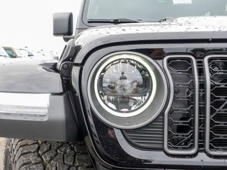 New 2025 Jeep Gladiator Rubicon video 3