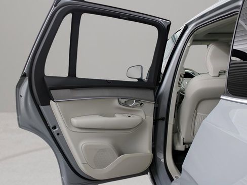 New 2026 Volvo XC90 B6 Ultra w/ Protection Package image 18