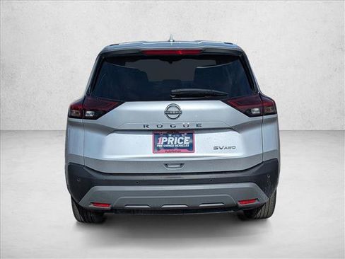 Used 2023 Nissan Rogue SV image 6
