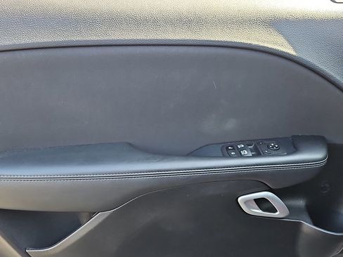 Used 2023 Dodge Challenger R/T image 10