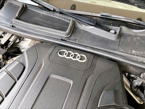Used 2019 Audi Q7 3.0T Prestige w/ Prestige Package AWD/4WD image 31