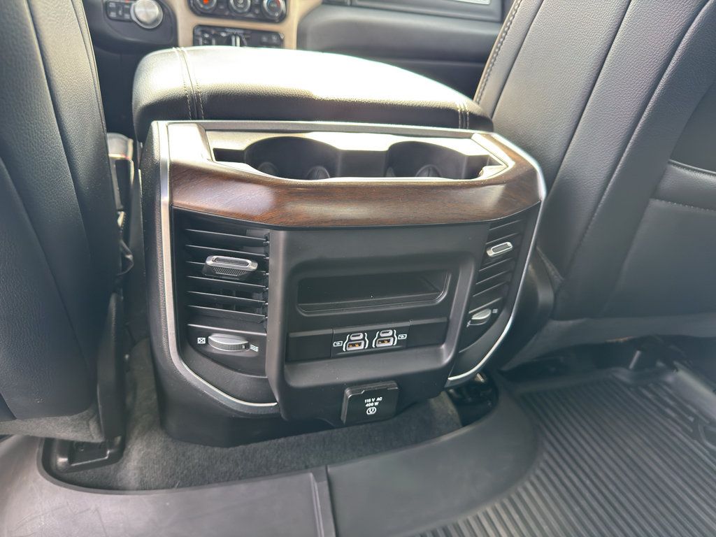Used 2022 RAM 1500 Laramie AWD/4WD image 14