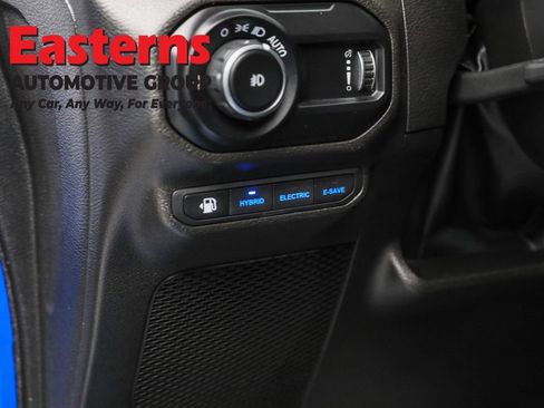 Used 2023 Jeep Wrangler Unlimited w/ Cold Weather Group AWD/4WD image 23