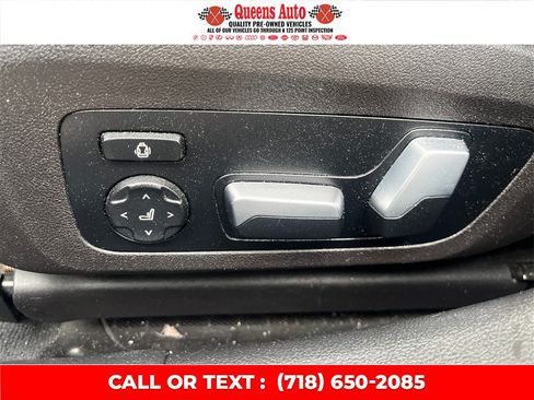 Used 2020 BMW 330i Sedan w/ Convenience Package RWD image 22