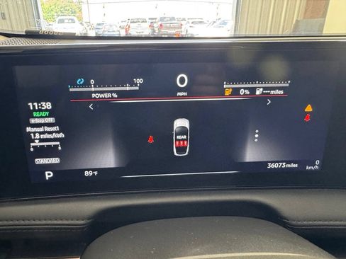 Used 2023 Nissan Ariya FWD image 4