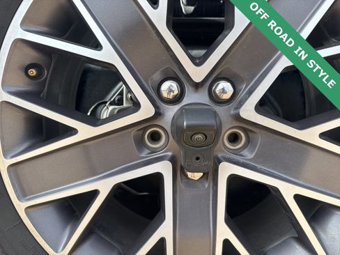 Used 2022 Jeep Wrangler Sahara image 23