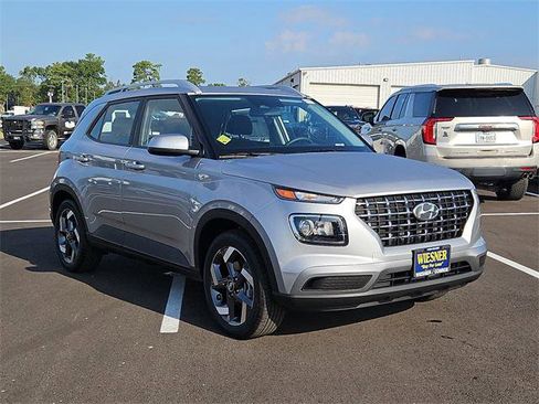 New 2026 Hyundai Venue SEL image 3