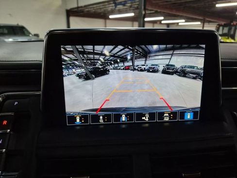 Certified 2021 Chevrolet Tahoe Z71 w/ Z71 Signature Package AWD/4WD image 15