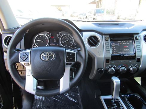 Used 2017 Toyota Tundra SR5 w/ SR5 Upgrade Package image 15