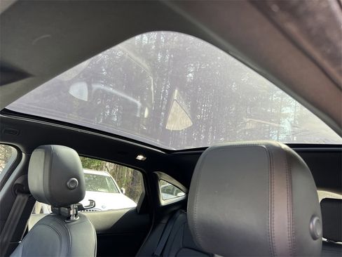 Used 2020 Jaguar E-PACE image 29