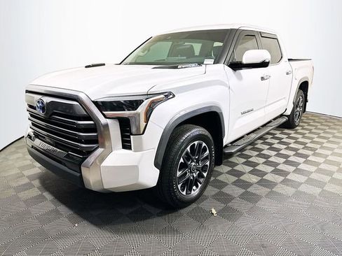 Used 2024 Toyota Tundra Limited w/ Power Package image 4