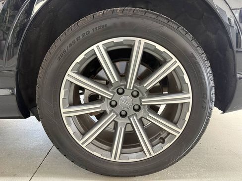 Used 2018 Audi Q7 3.0T Premium Plus w/ Premium Plus Package AWD/4WD image 32