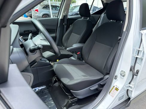 Certified 2025 Nissan Kicks Play S FWD image 29