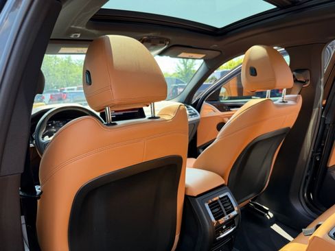 Used 2022 BMW X4 xDrive30i image 18