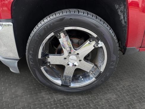 Used 2018 Chevrolet Silverado 1500 LT w/ All Star Edition RWD image 9