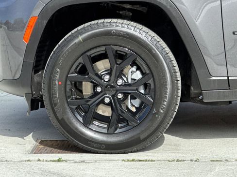 New 2026 Jeep Grand Cherokee Altitude AWD/4WD image 26