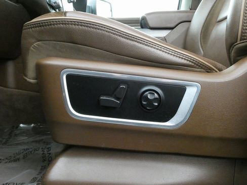 Used 2022 RAM 1500 Limited image 9