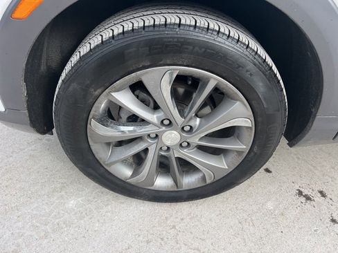 Used 2021 Buick Encore GX Essence w/ Experience Buick Package image 9