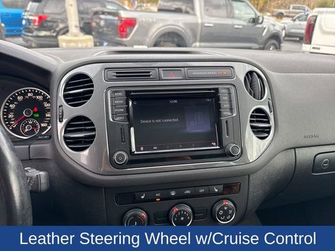 Used 2016 Volkswagen Tiguan SE image 7