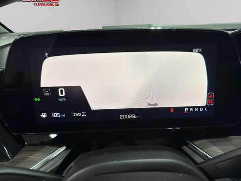 Used 2025 Chevrolet Suburban Z71 image 20