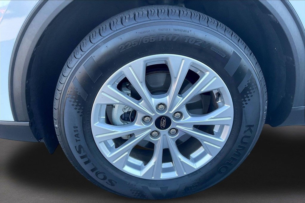 Certified 2025 Ford Escape Active AWD/4WD image 35
