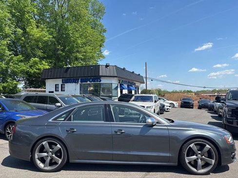 Used 2013 Audi S8 AWD/4WD image 4