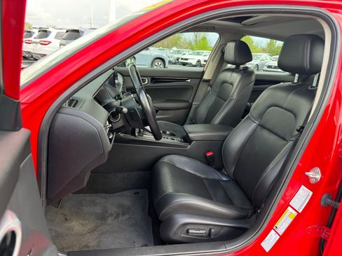 Used 2024 Honda Civic Touring image 12