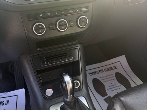 Used 2013 Volkswagen Tiguan S AWD/4WD image 22