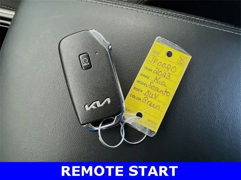 Used 2023 Kia Sorento LX image 13