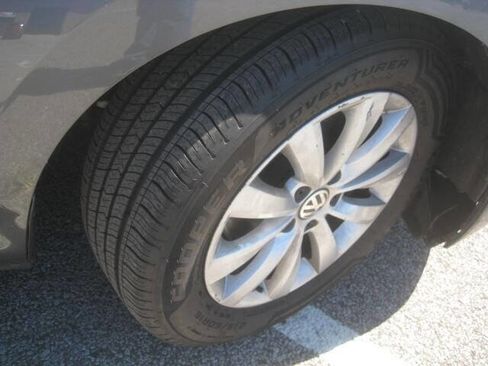 Used 2014 Volkswagen Beetle 1.8T image 19