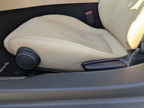 Used 2025 MAZDA MX-5 Miata Grand Touring image 13