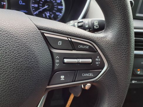 Used 2020 Hyundai Santa Fe SE w/ Cargo Package FWD image 18