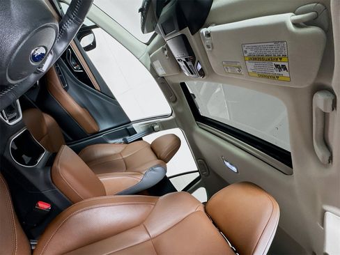 Used 2023 Subaru Outback Touring XT image 15