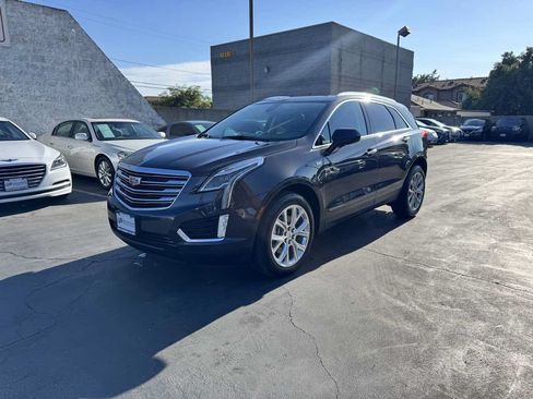 Used 2017 Cadillac XT5 Luxury w/ Driver Awareness Package FWD image 12
