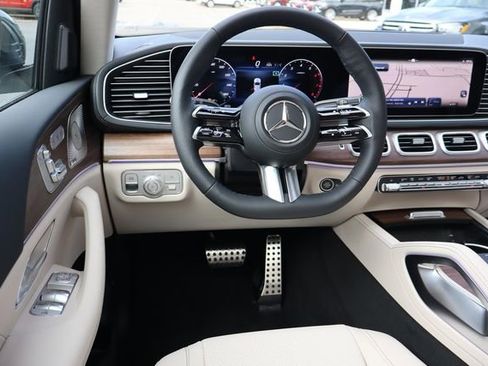 New 2025 Mercedes-Benz GLS 450 4MATIC image 4