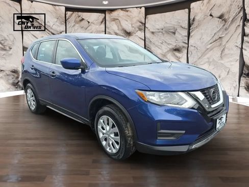 Used 2018 Nissan Rogue S AWD/4WD image 3